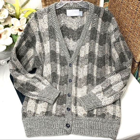 “Progressive Apparel” gray chevron knit cardigan-L - Picture 9 of 9